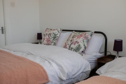 Renfrew House Vacation rental in England