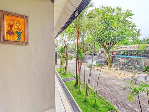 OYO 92203 Tata Guest House Hotel in Blahbatuh