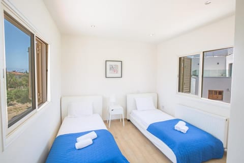 Protaras Holiday Villa Dv16 Villa in Protaras