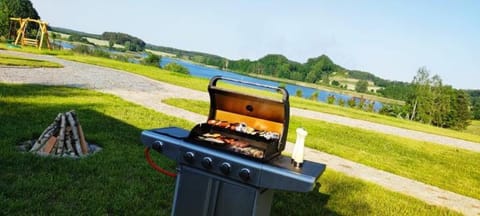 Uroczy dom nad jeziorem Vacation rental in West Pomeranian Voivodeship, Poland