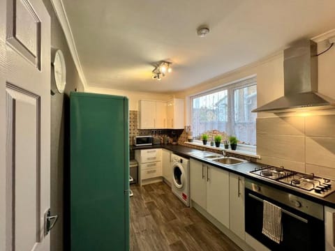 Daubney House - Contractors or Family Holidays Vacation rental in Cleethorpes