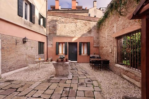 Huge design apartment Vacation rental in San Marco