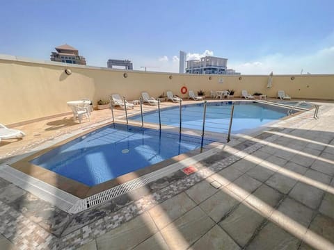 Cosmos Living Stylish Studio Near Dubai Marina Vacation rental in Dubai