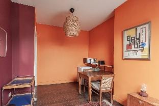A4 Colorful 25m2 cozy studio 3 min from Gare Midi Apartment in Saint-Gilles