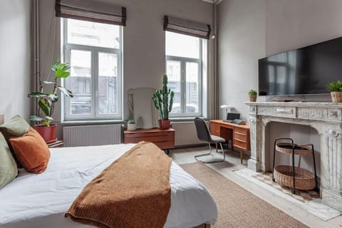 A0)Bright Vintage 65m2 Home Full Kithen @BXLCenter Apartment in Saint-Gilles