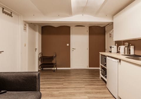 A6A)Economic 2bedroom Cozy Basement Apt@Center BXL Apartment in Saint-Gilles