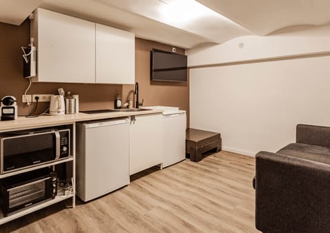 A6A)Economic 2bedroom Cozy Basement Apt@Center BXL Apartment in Saint-Gilles
