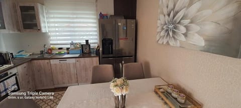 Dvosoban apartman Jadra s 2 kupaonice i 2 klime Apartment in Omiš bus station