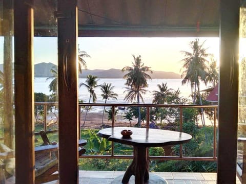 Leam Sai - Deluxe Sea View with Bath Pod Vacation rental in Krabi Changwat