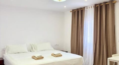 SL Hostel Marbella Bed and Breakfast in Marbella