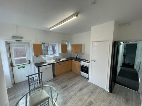 ISUITES Bed and Breakfast in Newcastle-under-Lyme