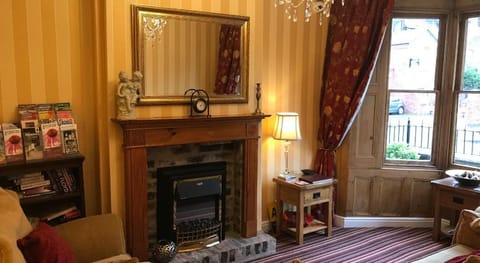 ISUITES Bed and Breakfast in Newcastle-under-Lyme