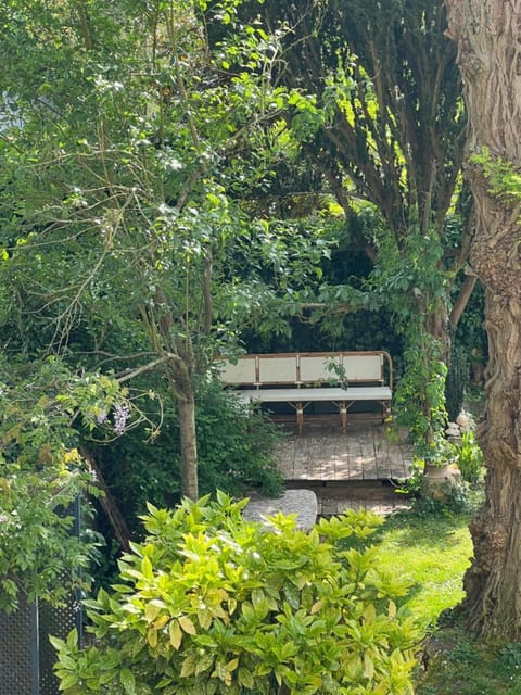 La Maison Saint Joseph Bed and Breakfast in Île-de-France