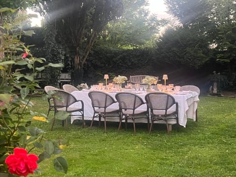 La Maison Saint Joseph Bed and Breakfast in Île-de-France