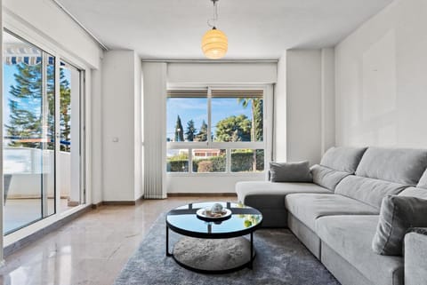 Marysol Apt with pool by Costarentals - Ref 200 Apartment in Torremolinos