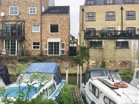 River Penthouse Apartment In The Heart Apartment in Huntingdonshire District