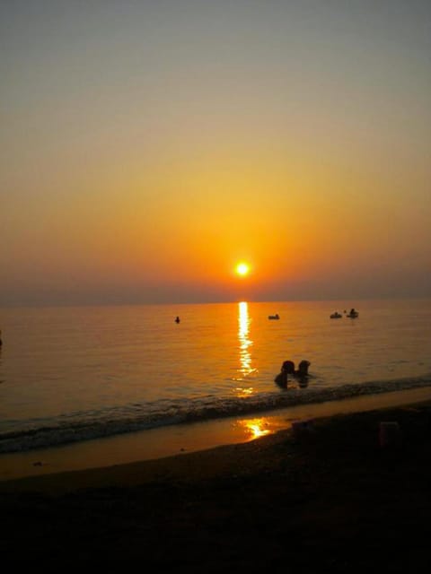 Beachfront 2-bed luxury suite - Agios Gordios Corfu Greece Apartment in Saint Gordios beach