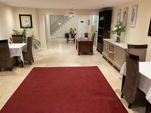 Imany Guest House Bed and Breakfast in Cape Town