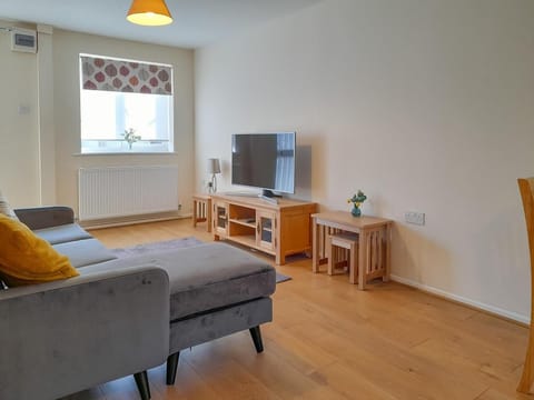 Modern Cotswold Home Vacation rental in West Oxfordshire District