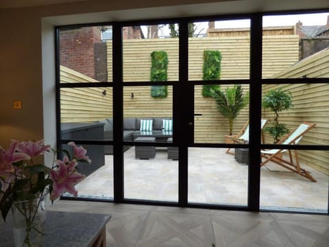 Historic City Centre Town House Vacation rental in Chester