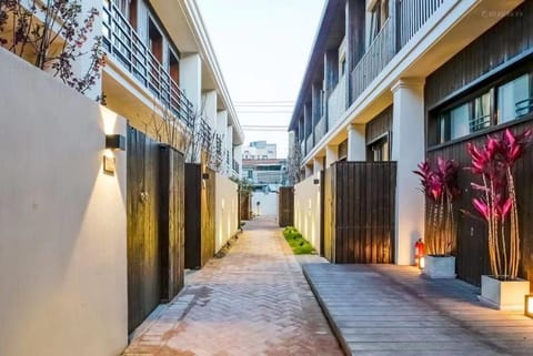 BJ北京呆住幽兰酒店浮云闲大床房 Vacation rental in Beijing