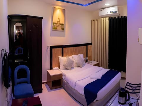 Sharjah Plaza Hotel Hotel in Al Sharjah