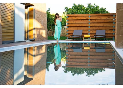 Exclusive Villa with Significant Architecture 1 Villa in Crete