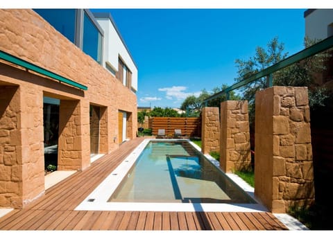 Exclusive Villa with Significant Architecture 1 Villa in Crete