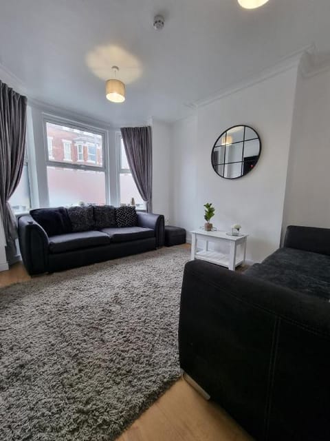 23 Woodhouse Hotel in Stoke-on-Trent