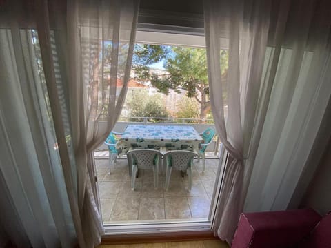 Seçkin 1+1 Apartment in Kusadasi