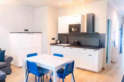 Lemon Apartment with Garden and Sea View by Wonderful Italy Apartment in Bordighera