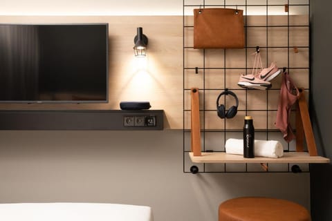 Moxy Plymouth Hotel in Plymouth