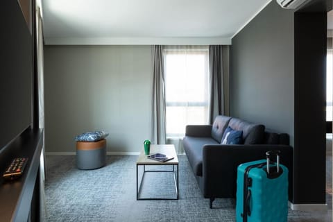 Moxy Plymouth Hotel in Plymouth