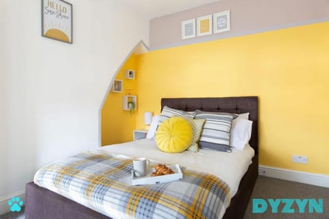River views - Pet Friendly - No Cleaning Fee By Dy Vacation rental in Cardiff