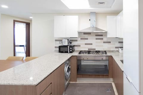 OYO 969 Home Azizi Aliyah, Al jadaaf -2bhk Hotel in Dubai