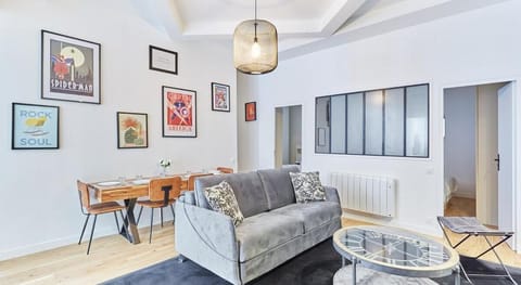 Apartment Loft Père Lachaise by Studio prestige Apartment in Paris