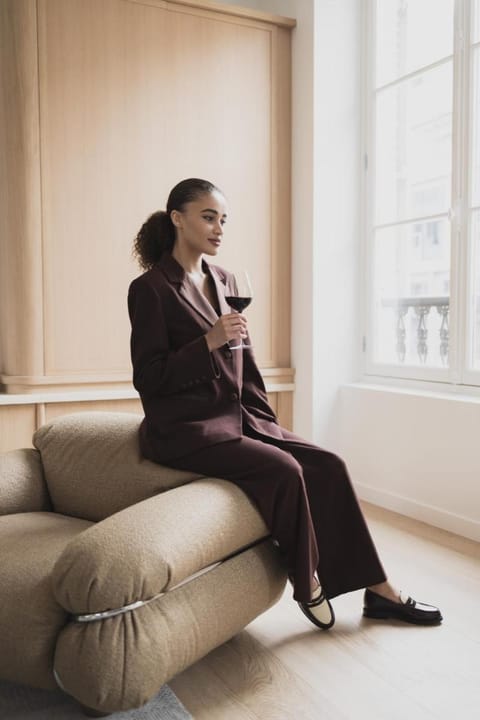 1.75 Paris La Source Apartment in Paris