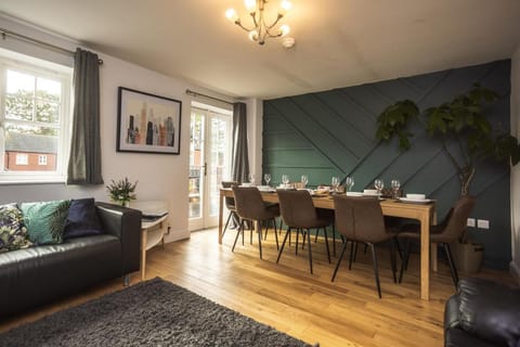 Upton Grange Town House Vacation rental in Chester