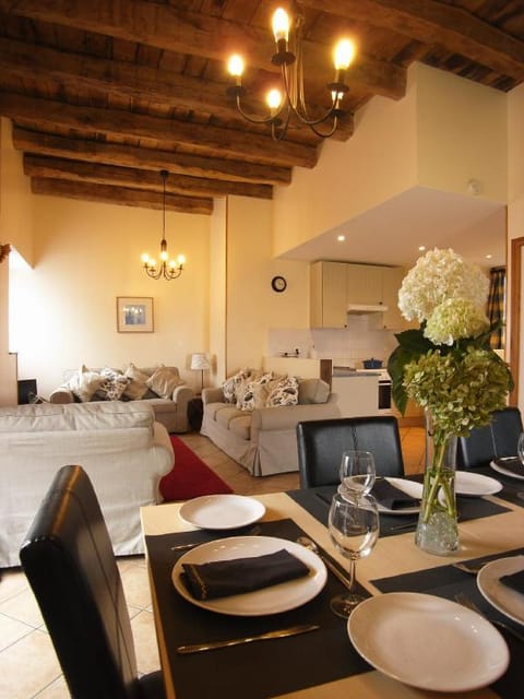 Gîte Abricot - Les Gîtes de la Lohuas Hotel in Brittany