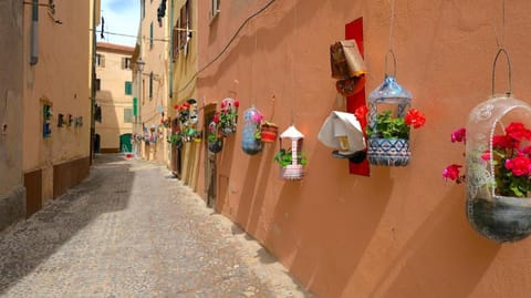 Welcomely - Santa Chiara Apartment in Alghero