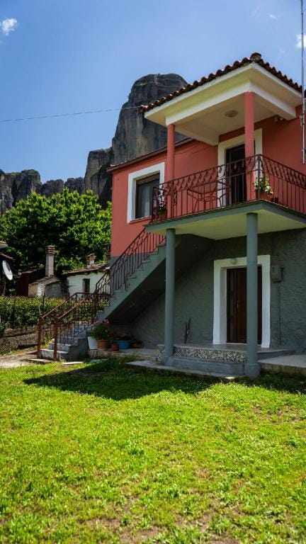 Fani's House Under Meteora Vacation rental in North Macedonia