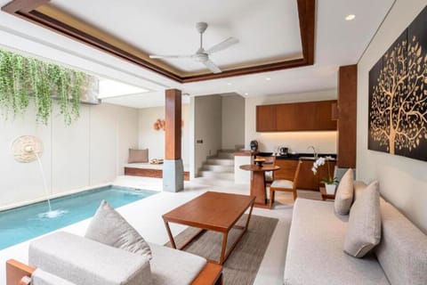 Cozy 1BR Private Pool with Villa  #M8 Villa in Sukawati