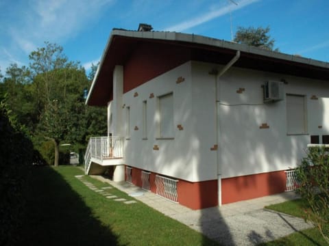 Beautiful and comfortable villa with garden and close to the beach Vacation rental in Bibione