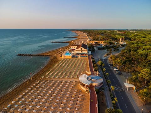 Spacious flat 200mt from the beach Apartment in Lignano Sabbiadoro