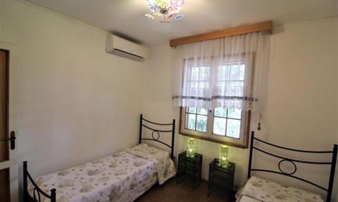 Spacious villa with garden by the sea Villa in Lignano Sabbiadoro