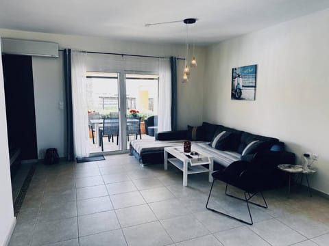 To Steki 1min From Beach 2bd 1ba Apartment in Panormos in Rethymno