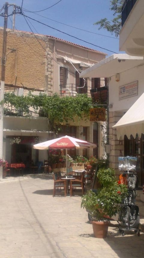 Ninas Place, 5min On Foot From The Beach Apartment in Panormos in Rethymno
