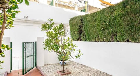 Miramar sunny patio in Fuengirola Ref 79 Apartment in Fuengirola