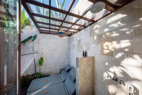 Royal Villa 1BR with Jacuzy  and Privat Pool #P18 Villa in Ubud