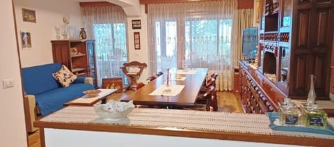 Brezza Marina - Appartamento in villa fronte mare Vacation rental in Trieste